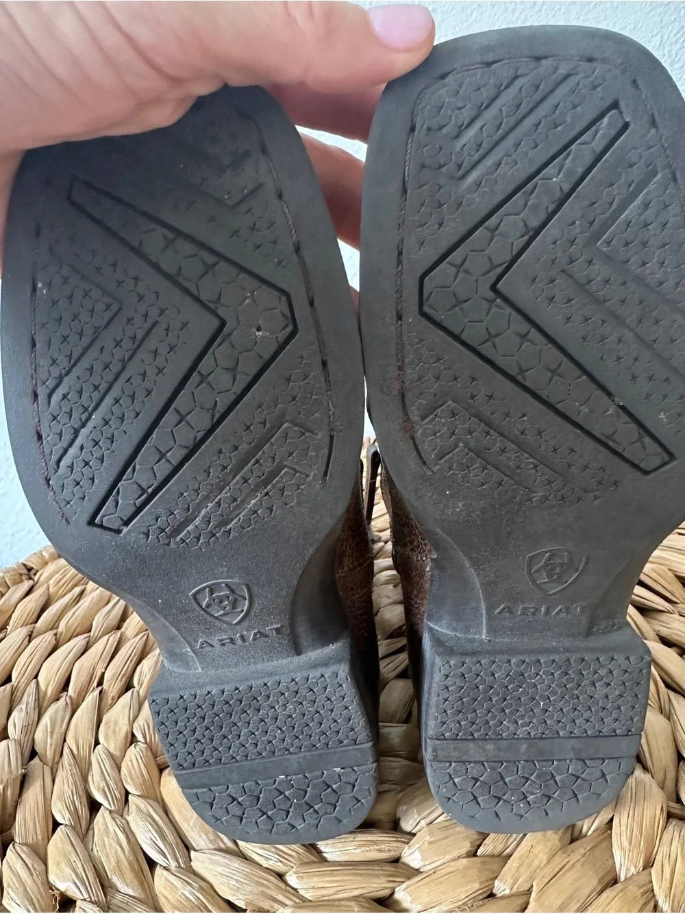 Ariat brand kids